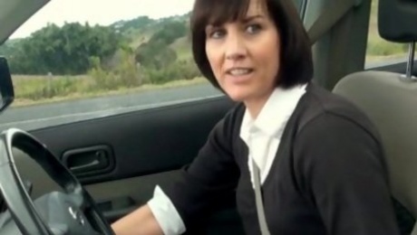 british milf gets off in car