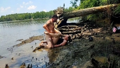 Thick ass horny wife creampied fucking in the mud