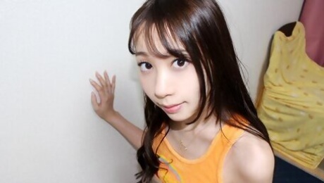 Yuria Hakaze Profile introduction