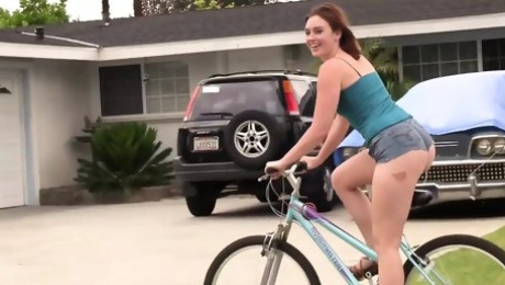 Jodi Taylor Goes From Riding A Bike To Riding A Big Dick In Minutes!