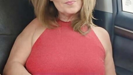 Hottest MILF Ever - Let me seduce you in my car